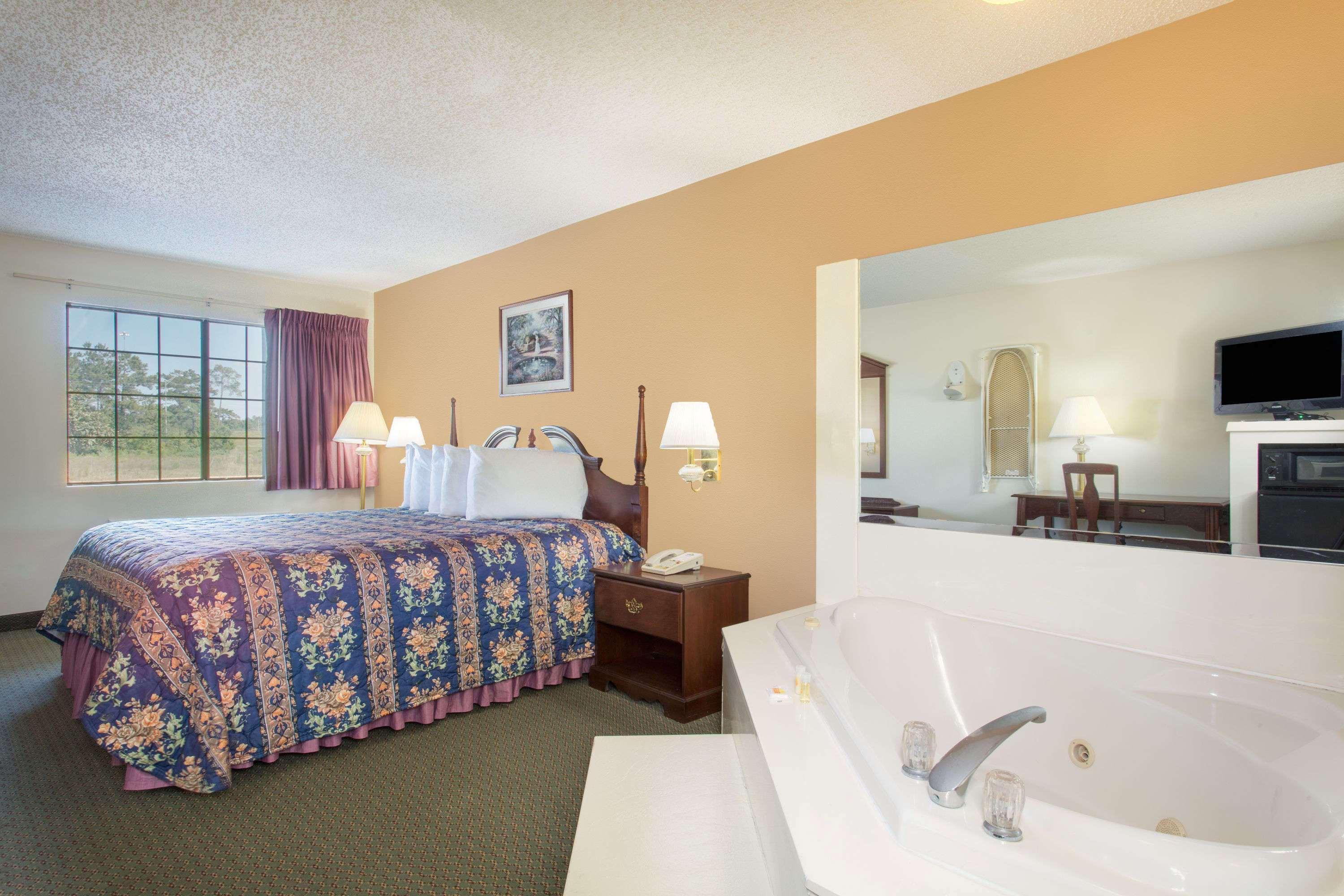 Days Inn By Wyndham Picayune Eksteriør bilde